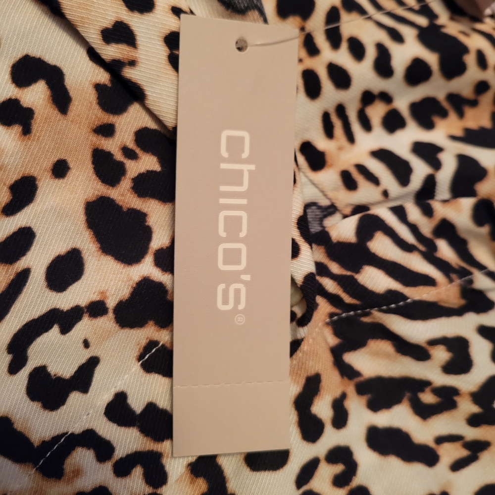 Chico's Leopard Print Button Down Shirt NWT - Picture 9 of 11
